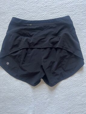 Lululemon Speed Up High-Rise Lined Short Size 4